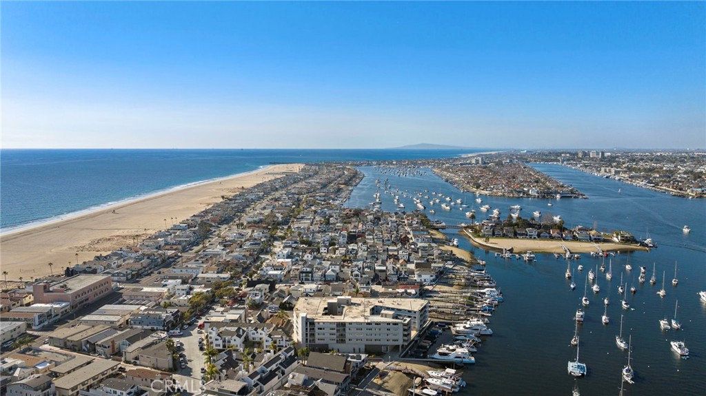 310 Fernando Street 303