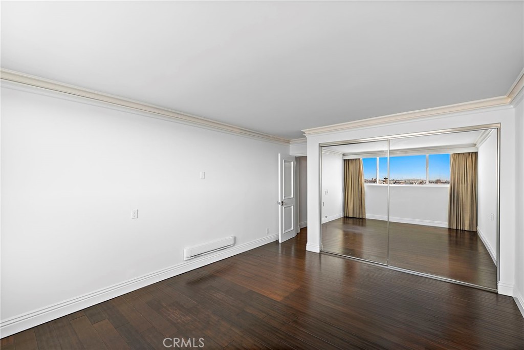 310 Fernando Street 307