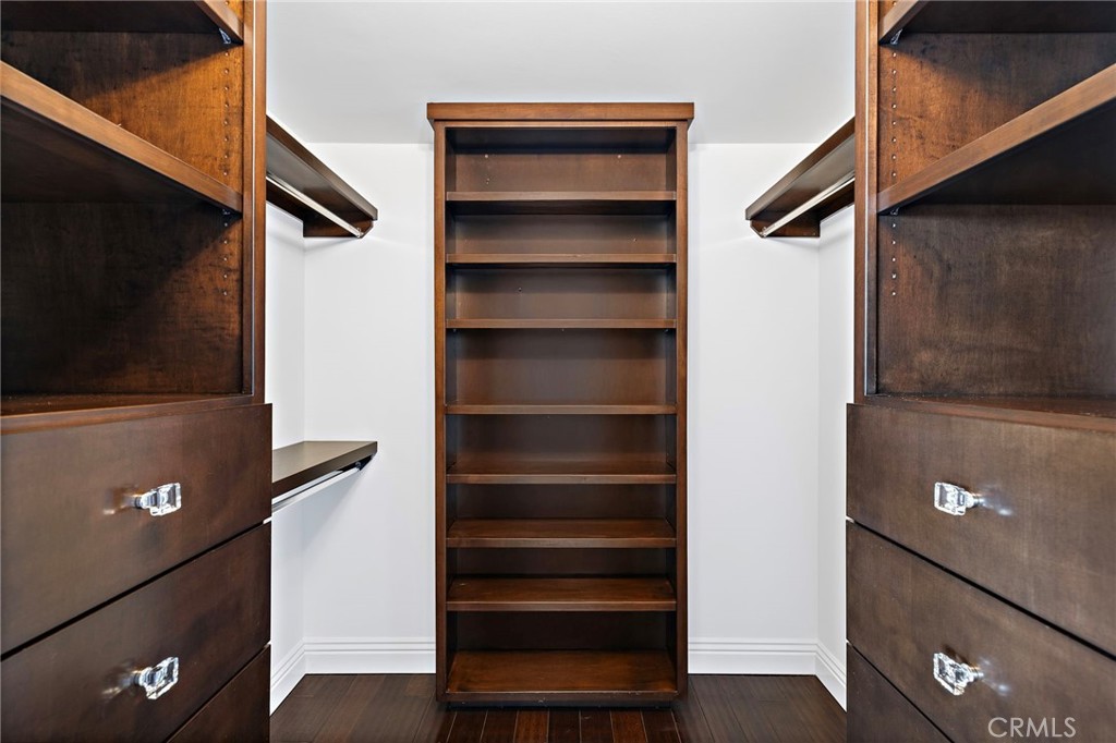 310 Fernando Street 307