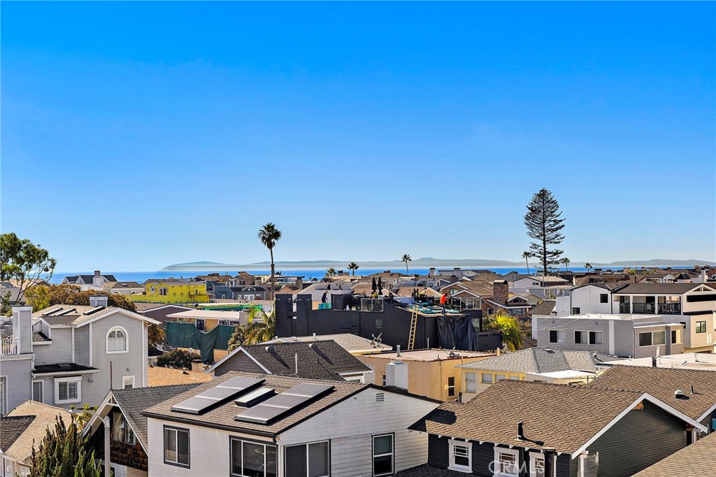 310 Fernando Street 307