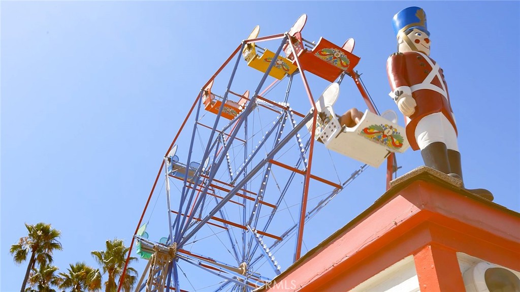 310 Fernando Street 307