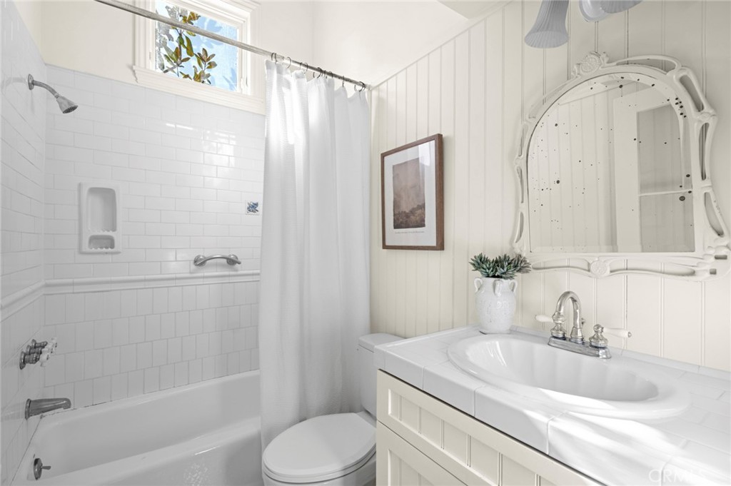 1300 W Balboa Boulevard