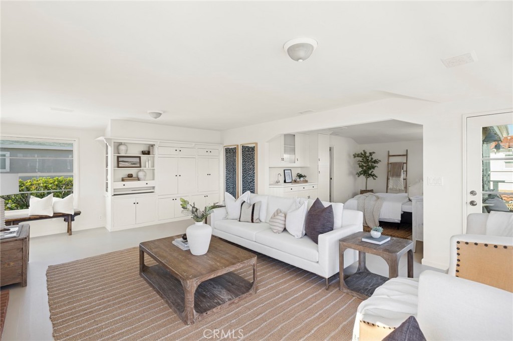 1300 W Balboa Boulevard