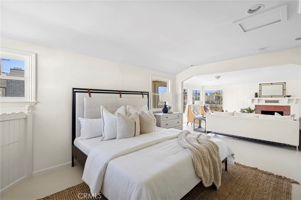 1300 W Balboa Boulevard