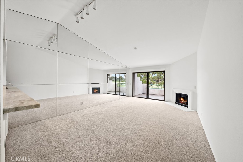 232 Villa Point Drive