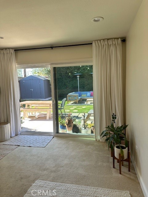 2925 Chestnut Avenue