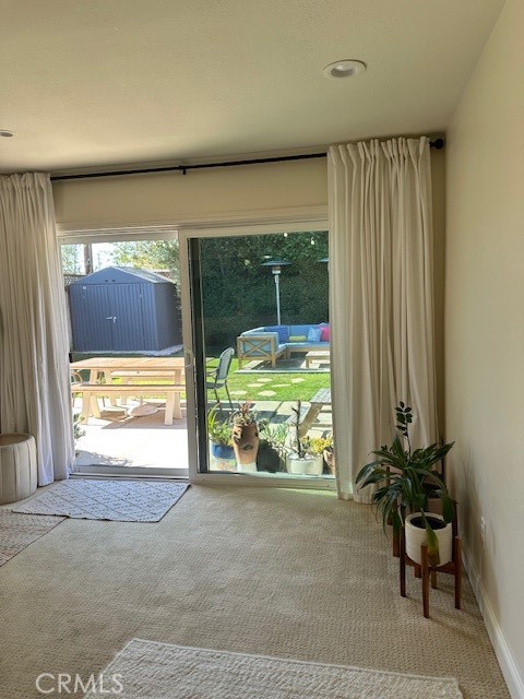 2925 Chestnut Avenue