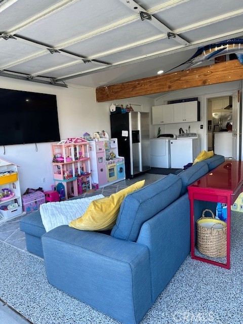 2925 Chestnut Avenue