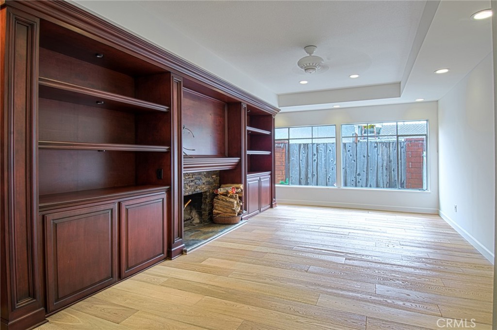 2913 Jacaranda Avenue