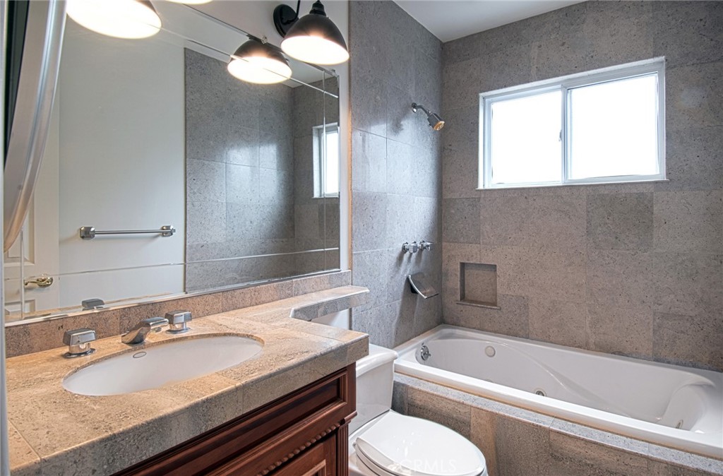 2913 Jacaranda Avenue