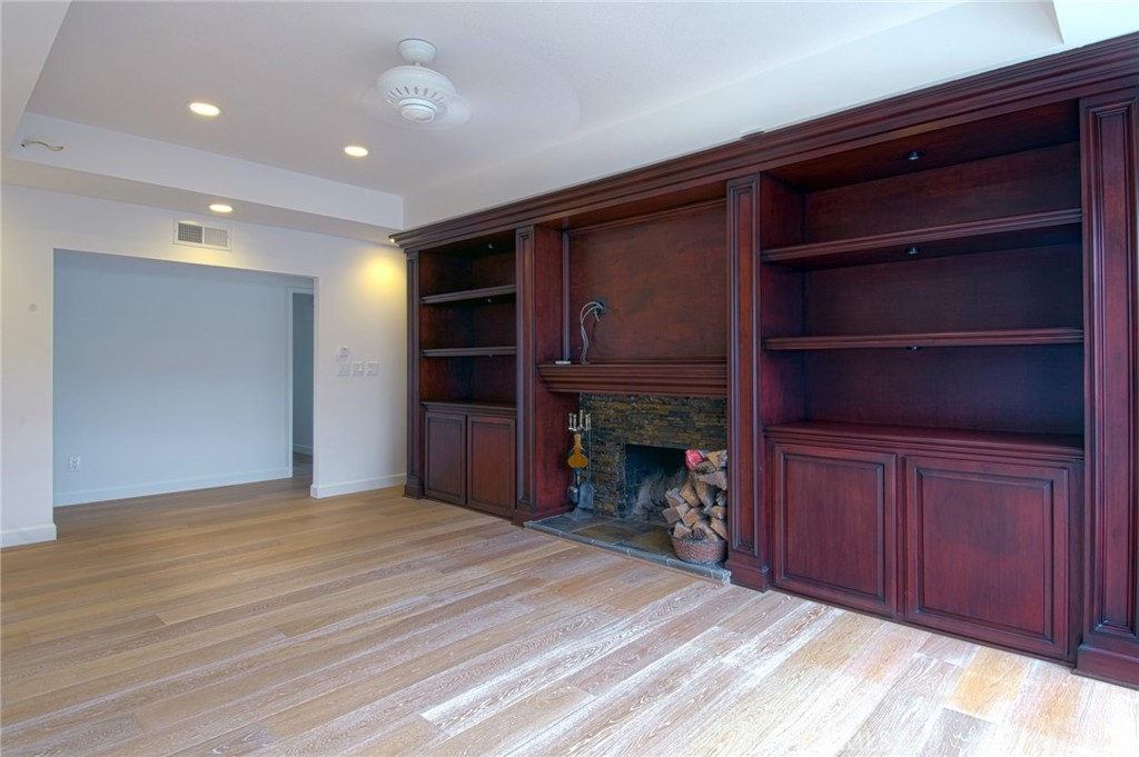 2913 Jacaranda Avenue