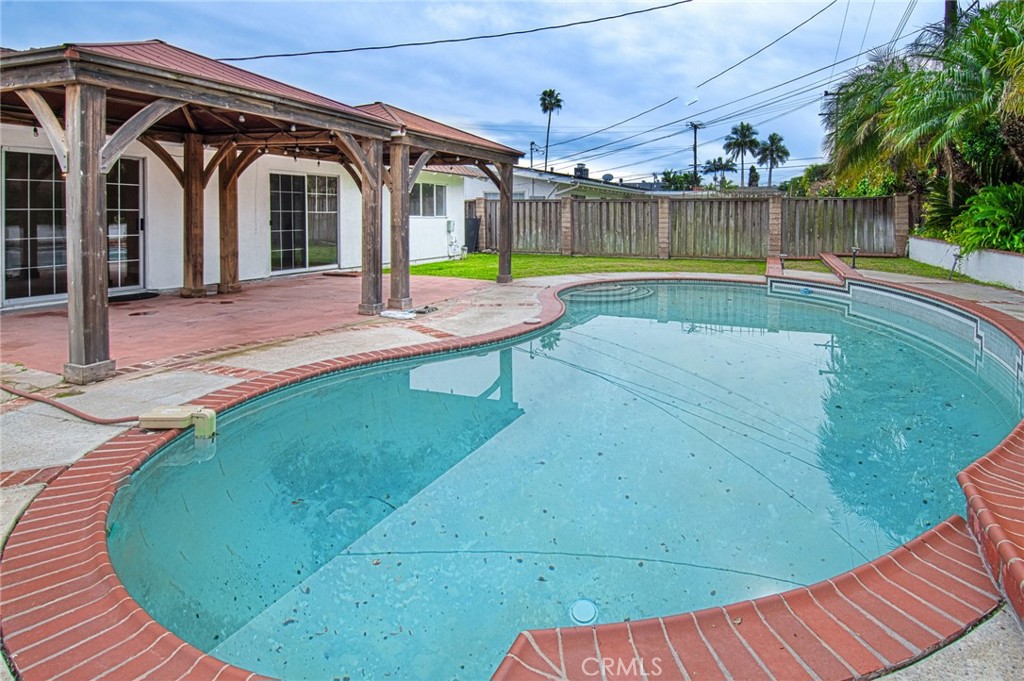 2913 Jacaranda Avenue