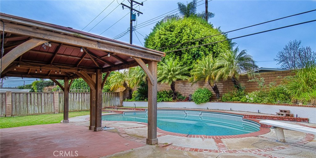 2913 Jacaranda Avenue