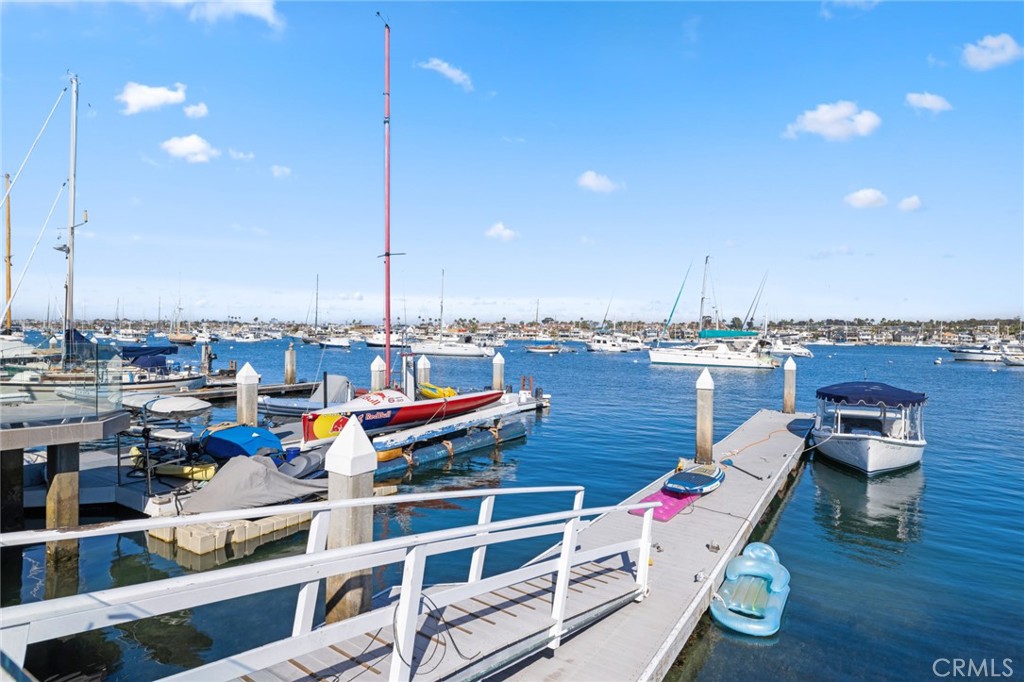 1126 E Balboa Boulevard