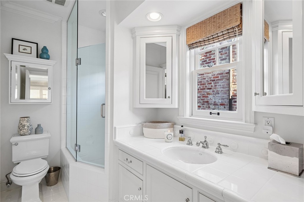 2601 Bayshore Drive