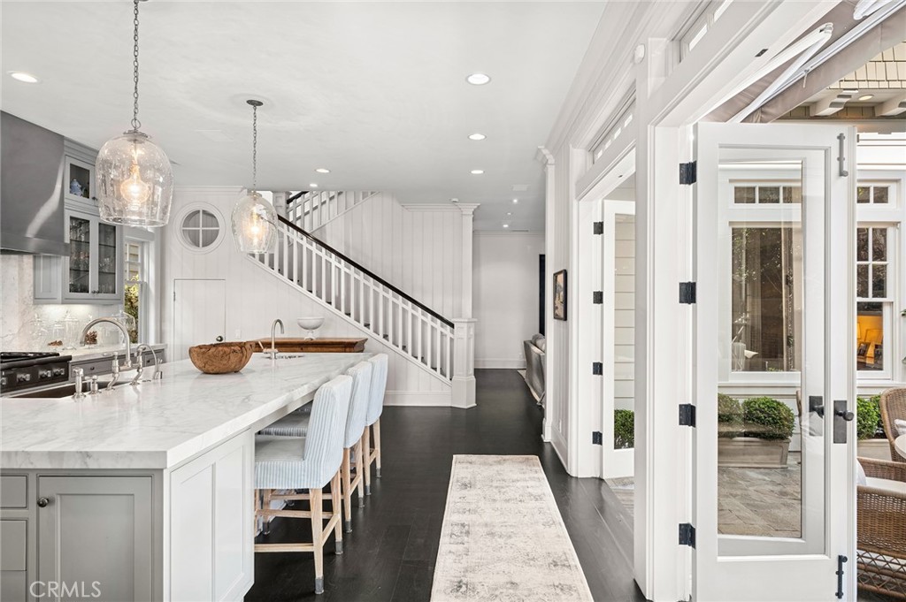 2601 Bayshore Drive