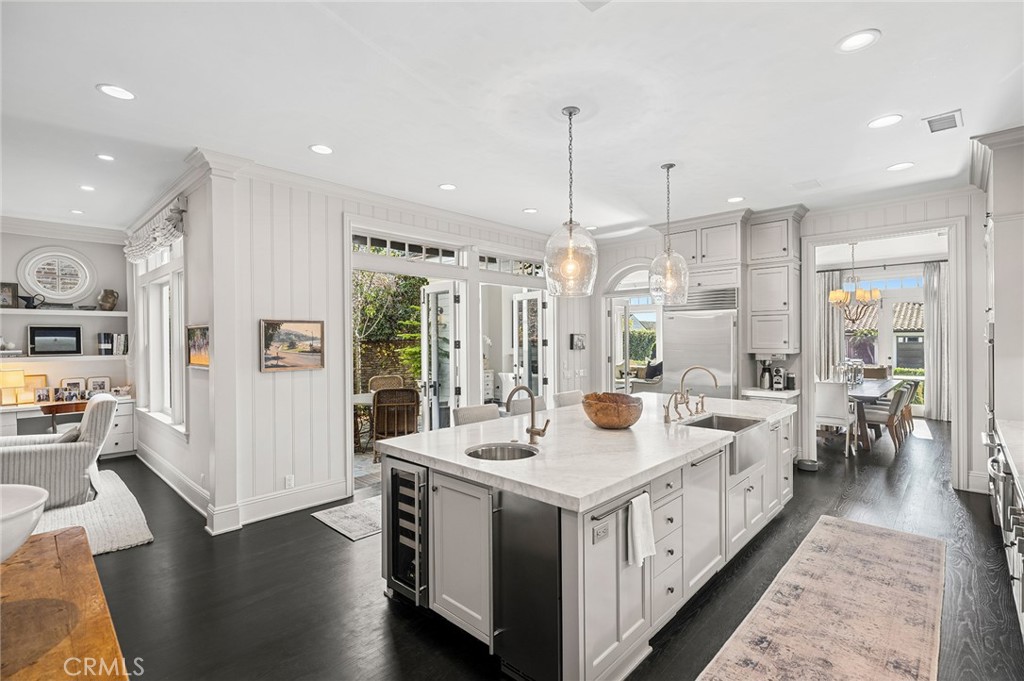 2601 Bayshore Drive