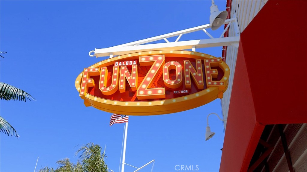 207 E Edgewater Avenue Rear