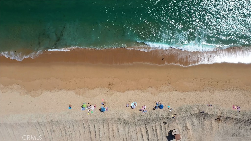 207 E Edgewater Avenue Rear