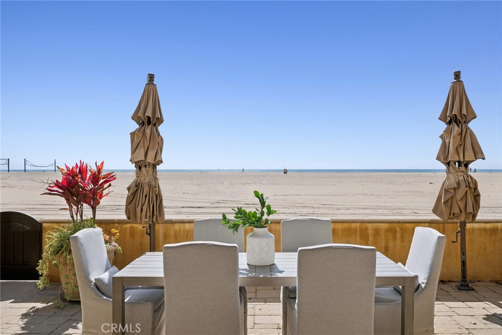 1414 W Oceanfront
