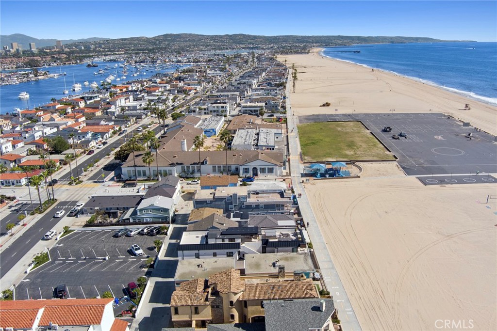 1414 W Oceanfront