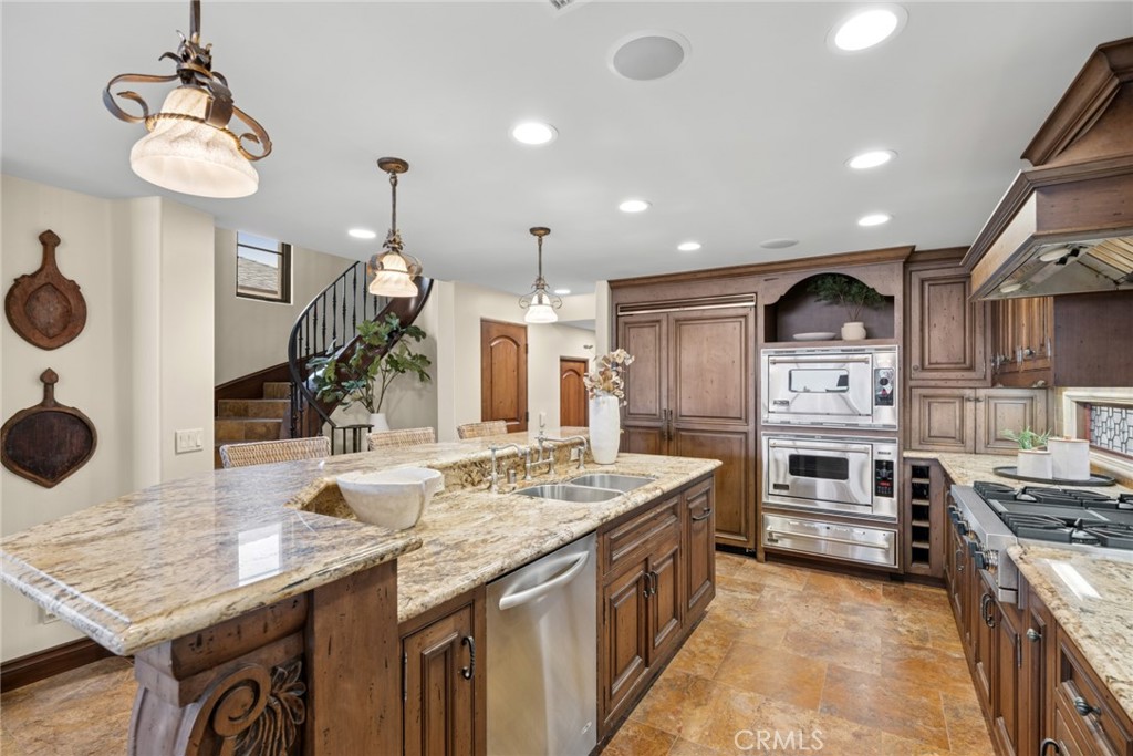 1414 W Oceanfront
