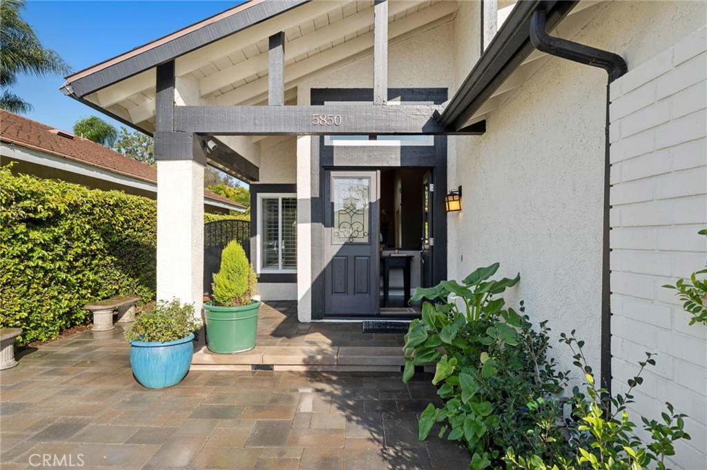 5850 Via Del Bisonte