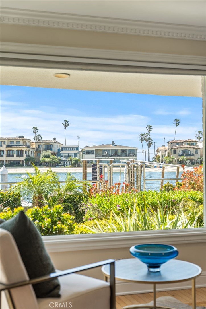 5585 E Corso Di Napoli