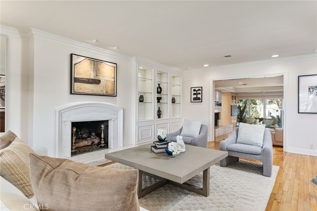 5585 E Corso Di Napoli