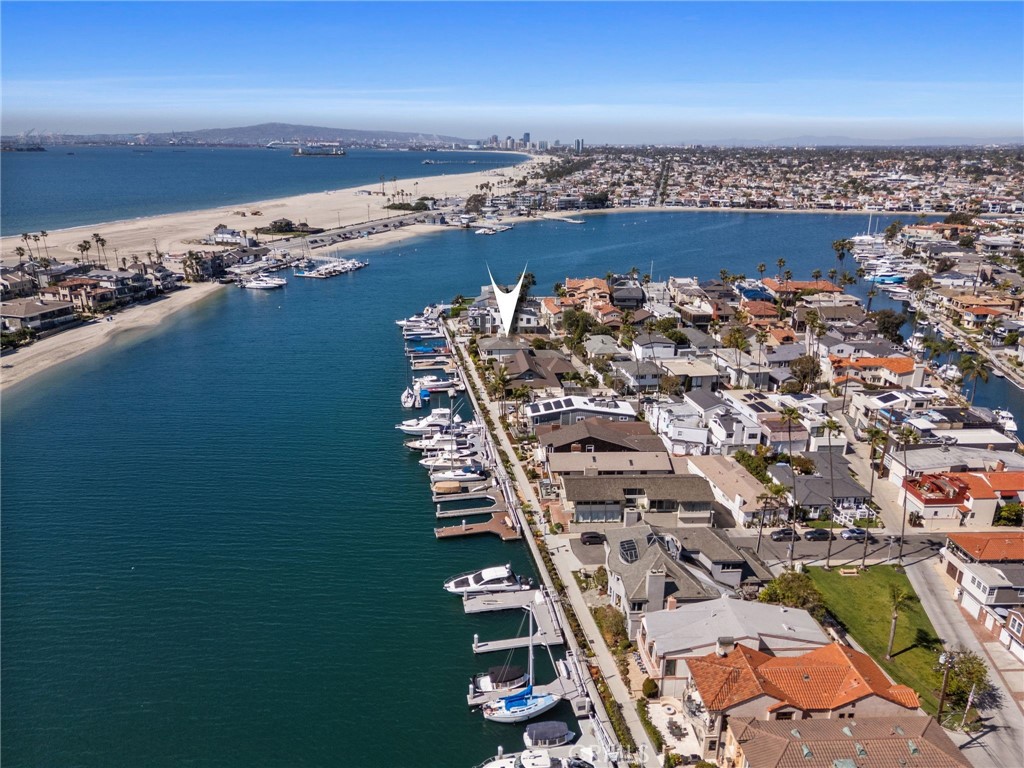 5585 E Corso Di Napoli