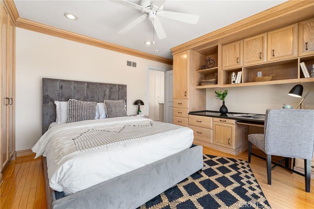 5585 E Corso Di Napoli