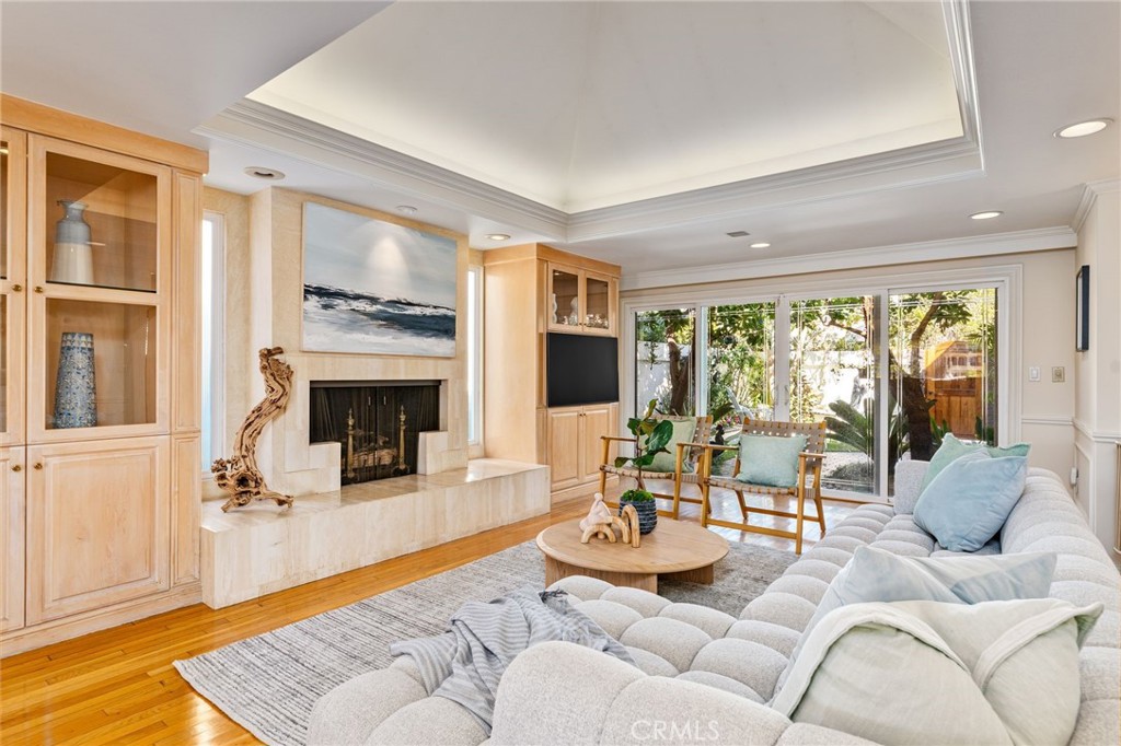 5585 E Corso Di Napoli