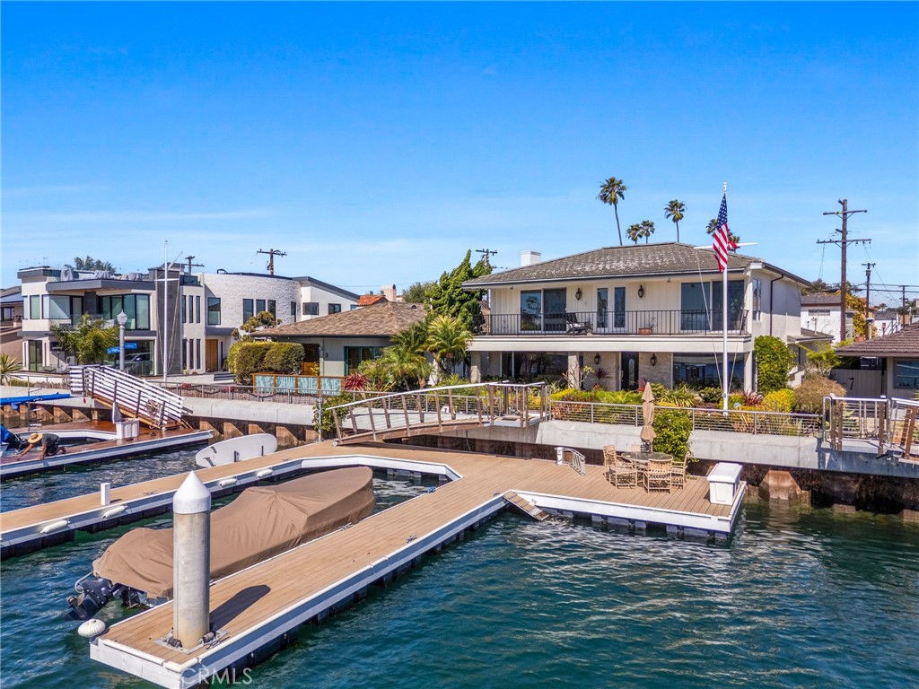 5585 E Corso Di Napoli