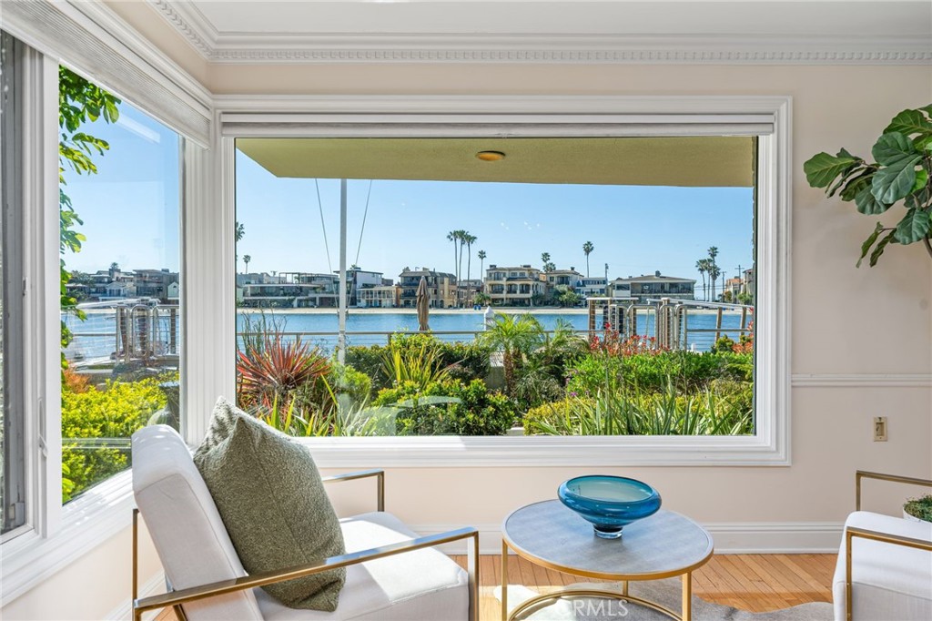 5585 E Corso Di Napoli