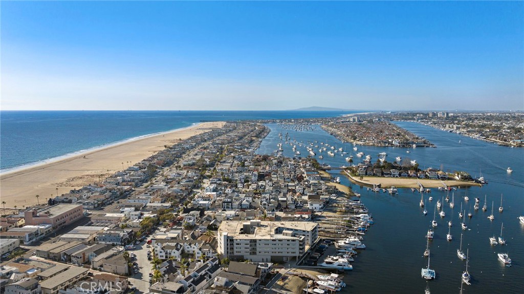 310 Fernando Street 303