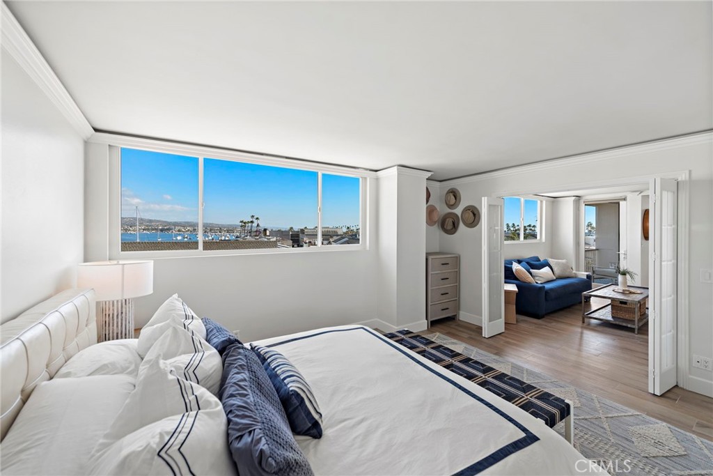 310 Fernando Street 303