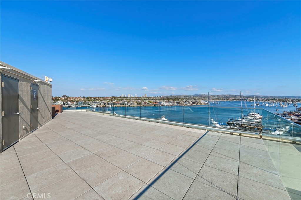 310 Fernando Street 303