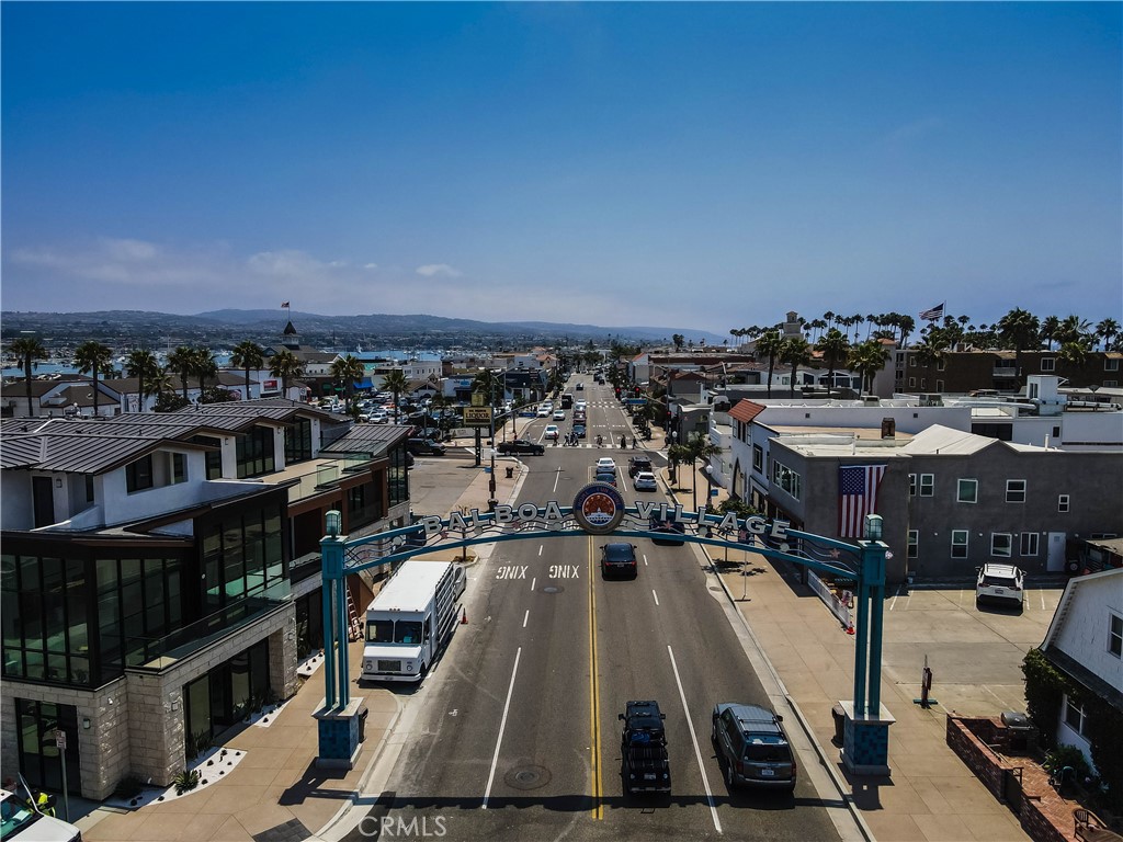 310 Fernando Street 303