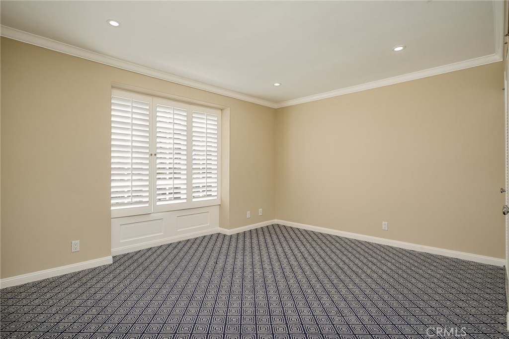 736 Harbor Island Drive