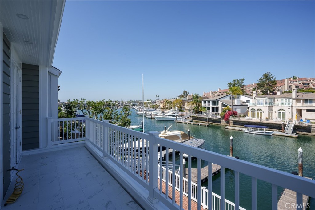 736 Harbor Island Drive