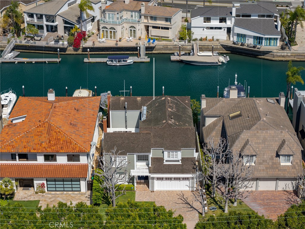 736 Harbor Island Drive