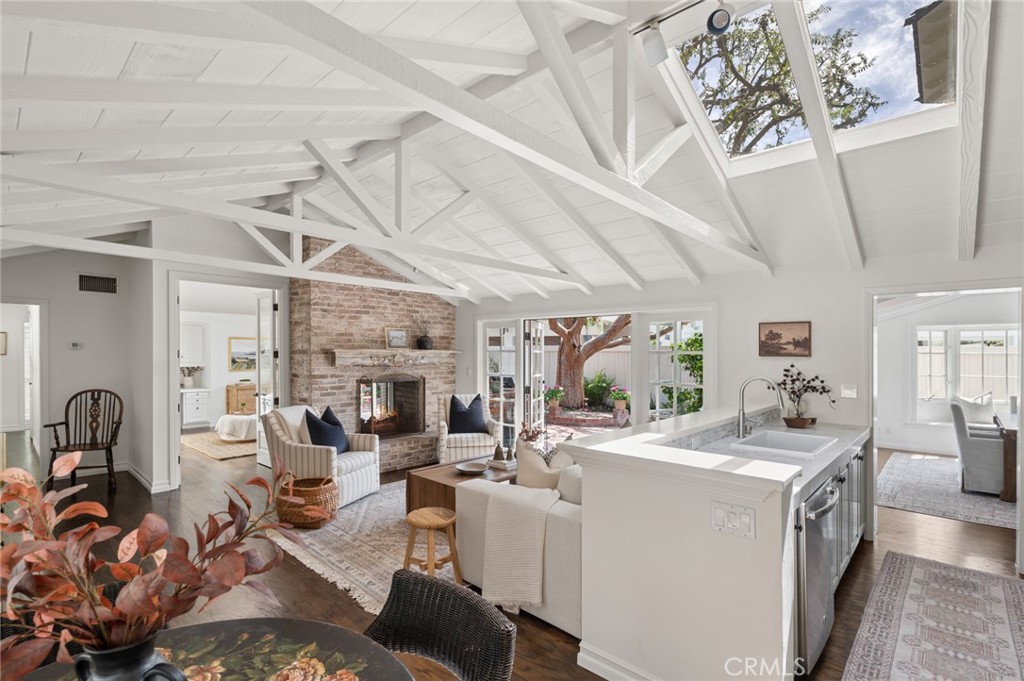 2571 Waverly Drive