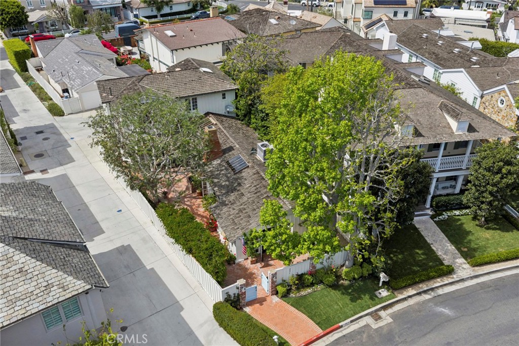 2571 Waverly Drive