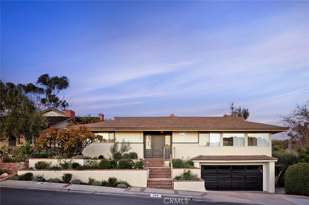 564 Seaward Road