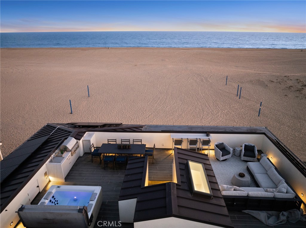 706 W Oceanfront