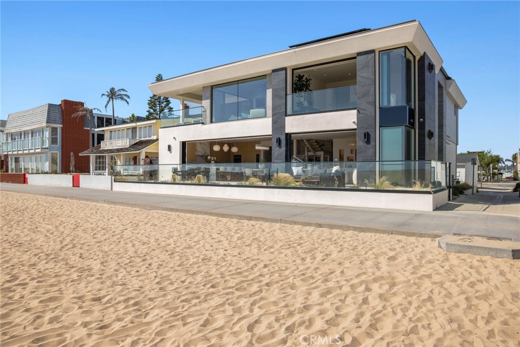 706 W Oceanfront