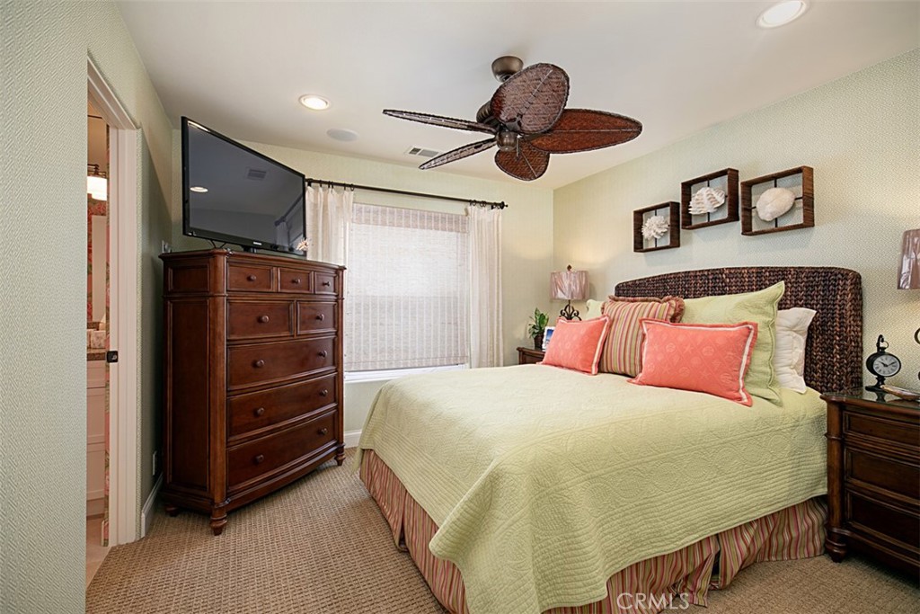 208 E Balboa Boulevard