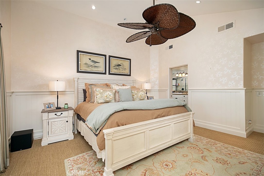 208 E Balboa Boulevard