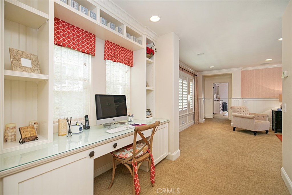 208 E Balboa Boulevard