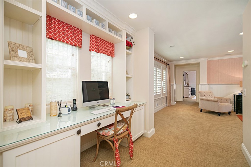 208 E Balboa Boulevard